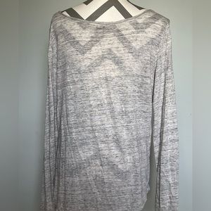 LH By Bordeaux Women's Gray Long-Sleeve Scoop-Neck T-Shirt Top Size M‎